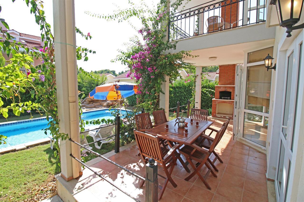 Oasis Lettings A14 *