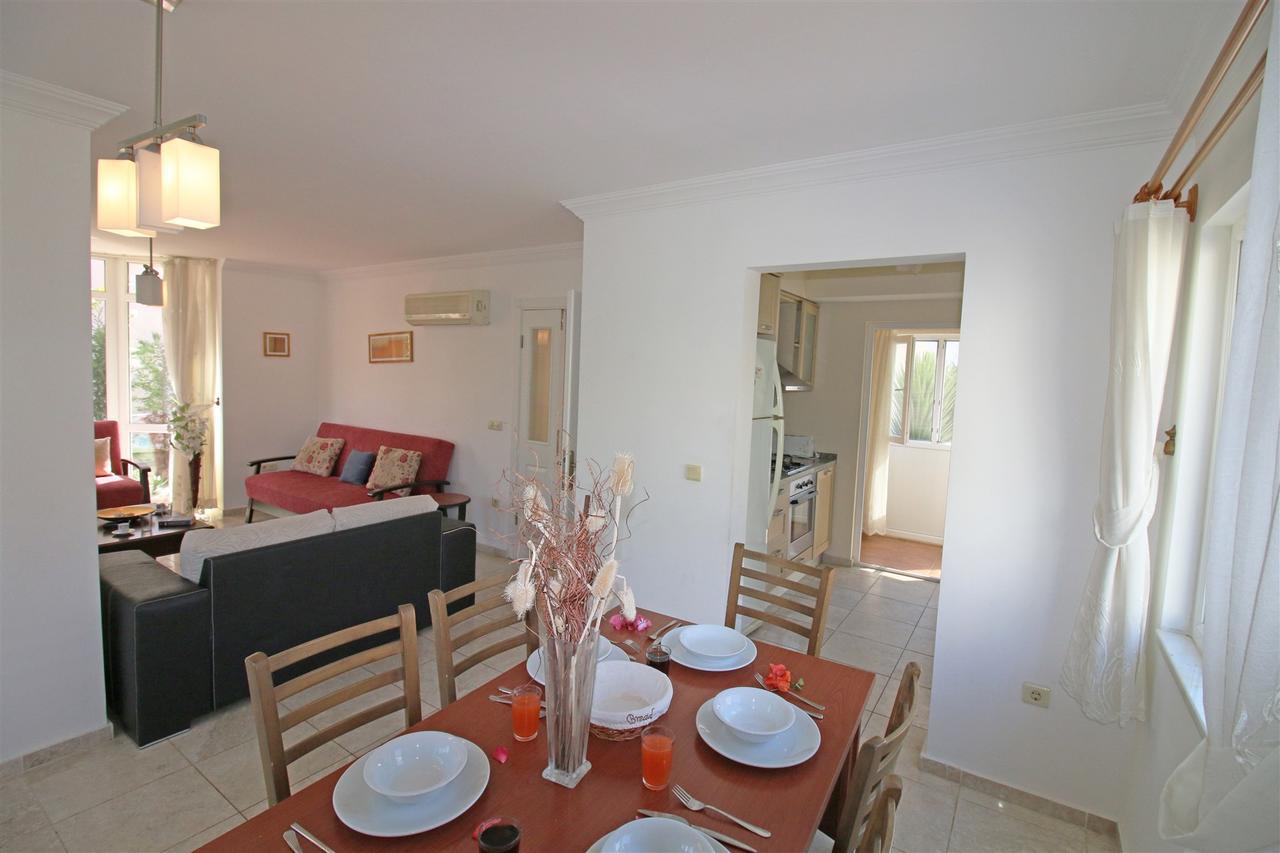 Oasis Lettings A14 *
