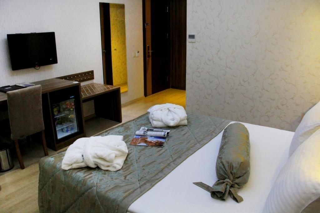 Adanava Hotel 4*