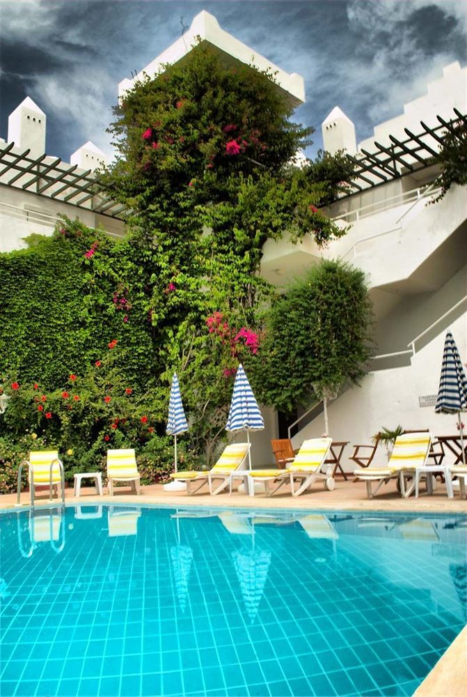 Hotel Golden Gate 2*