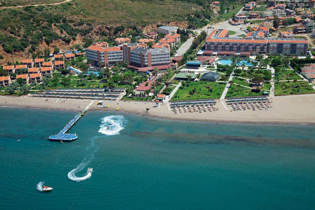 Hotel Club Yali &