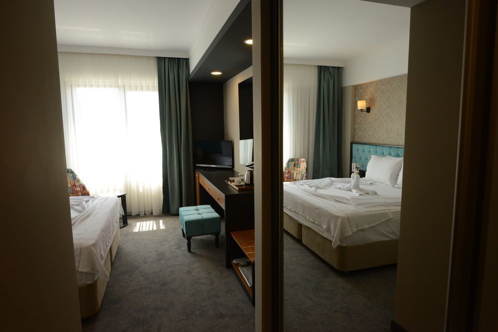 Fier Life Center Hotel
