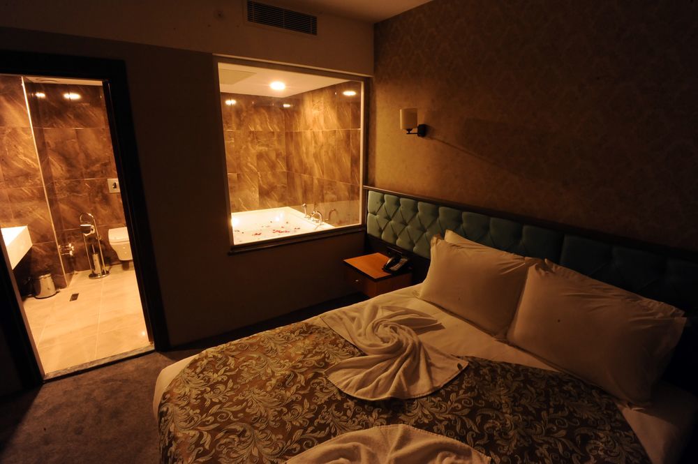 Hotel Fier Life Center 3*