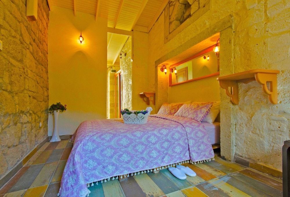 Lilyum - Tas Ev Bed & Breakfast 3*