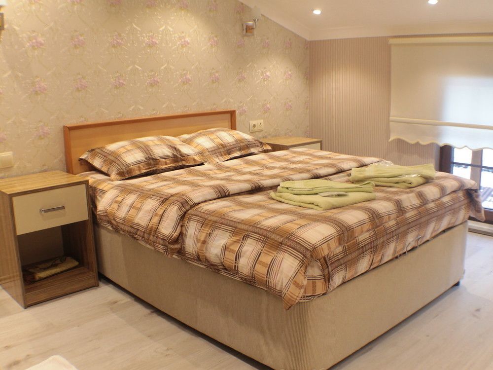 Elif Inan Hotel