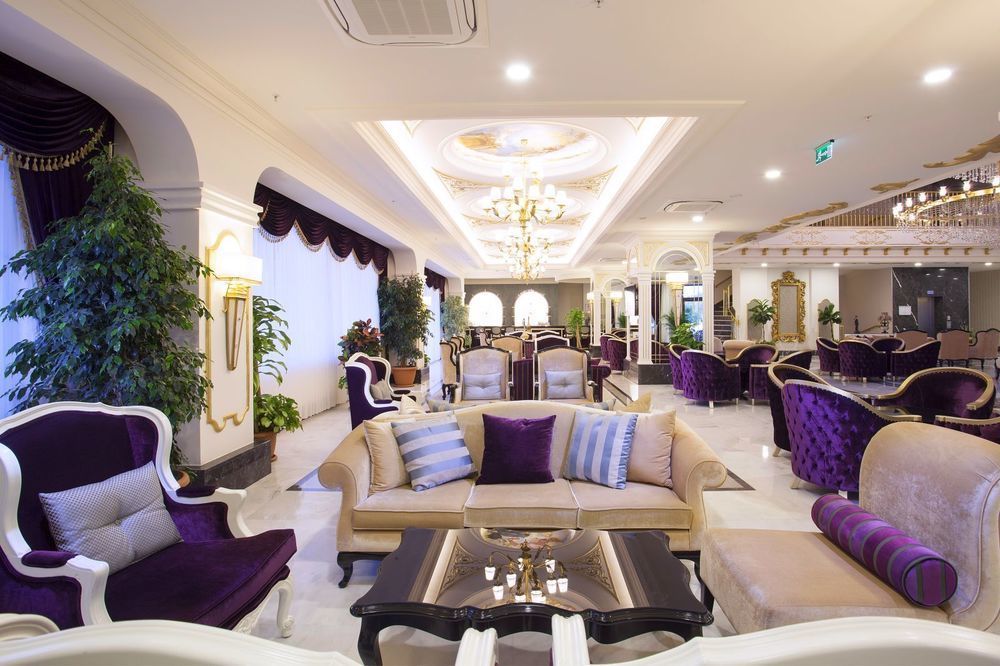 Hotel Orange Palace