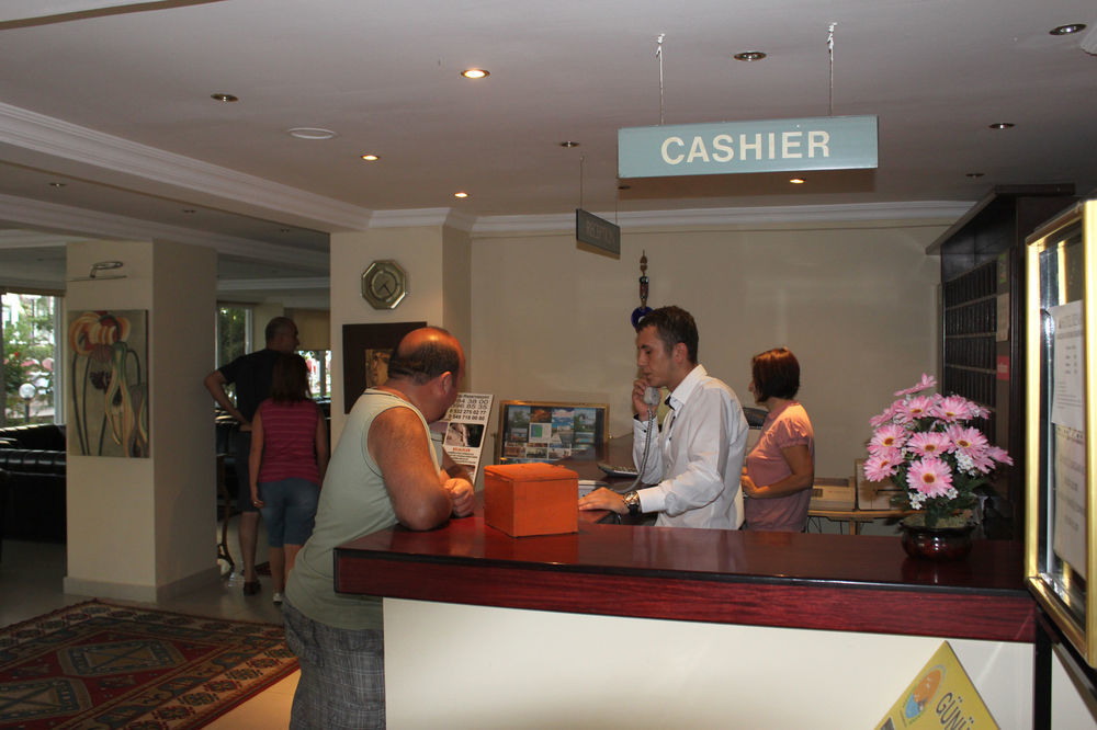 Hotel Rena 3*