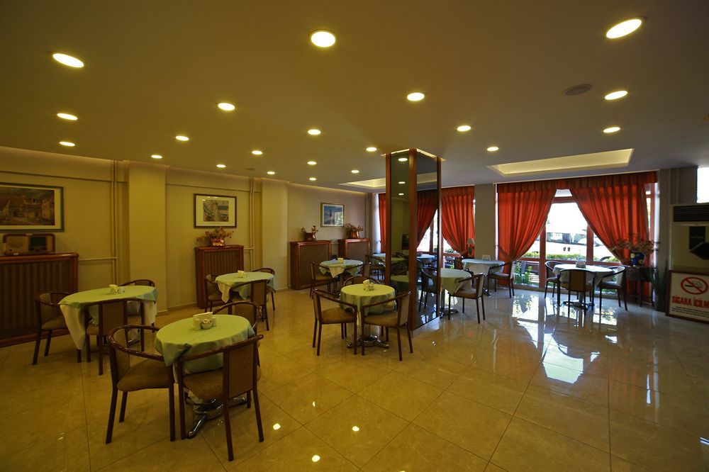 Marina 3*