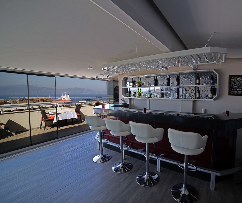Marina Hotel