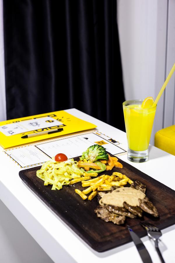 65 Budget Hotel 3*