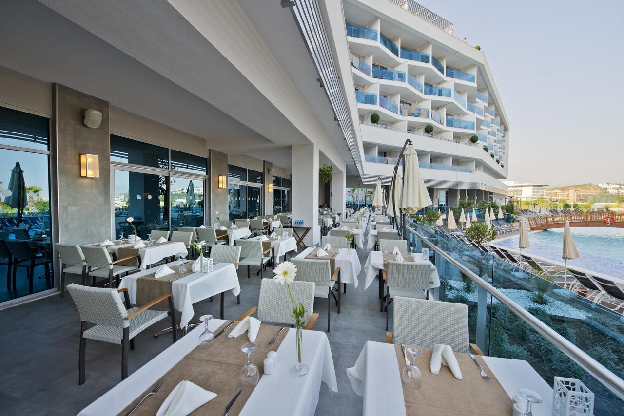 Selene & (adults Only) 5* Avsallar