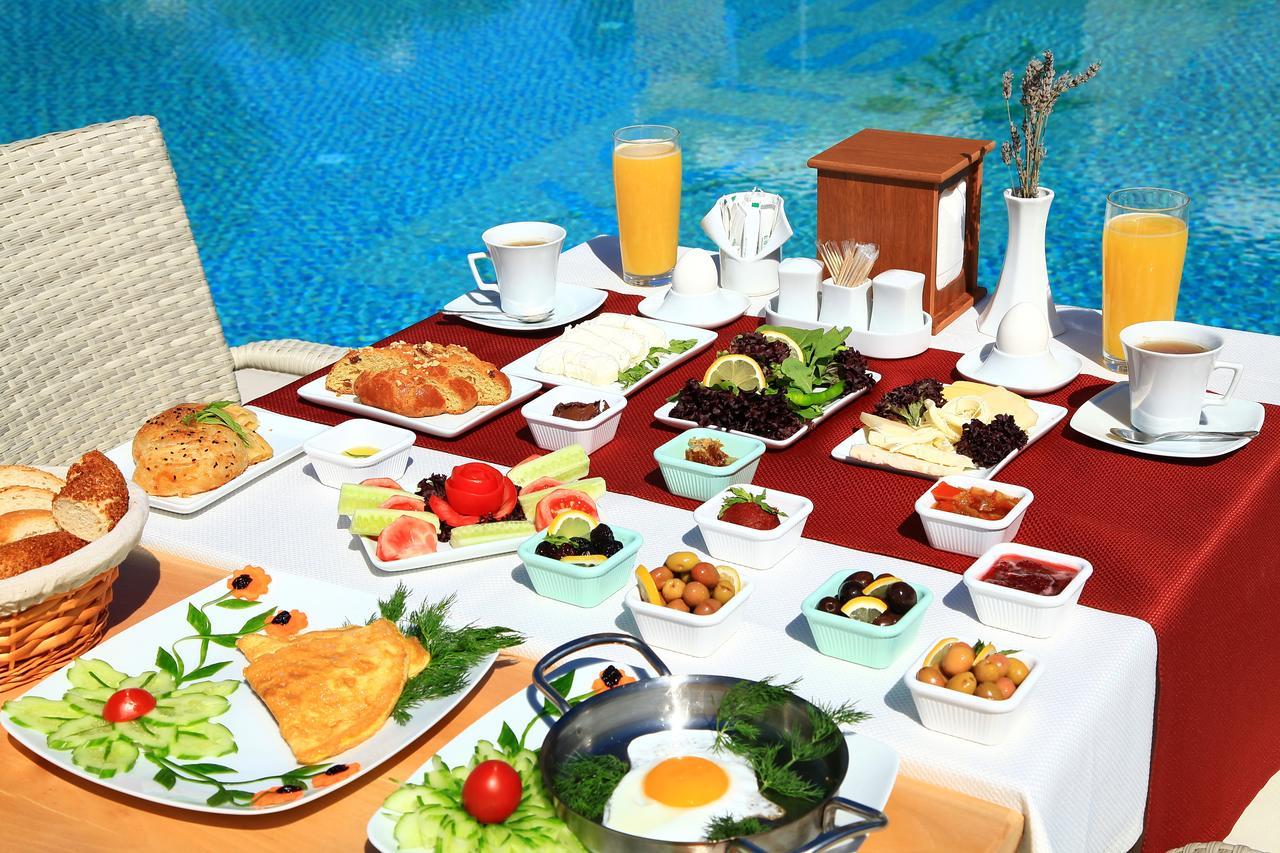 Esida Hotel 3*