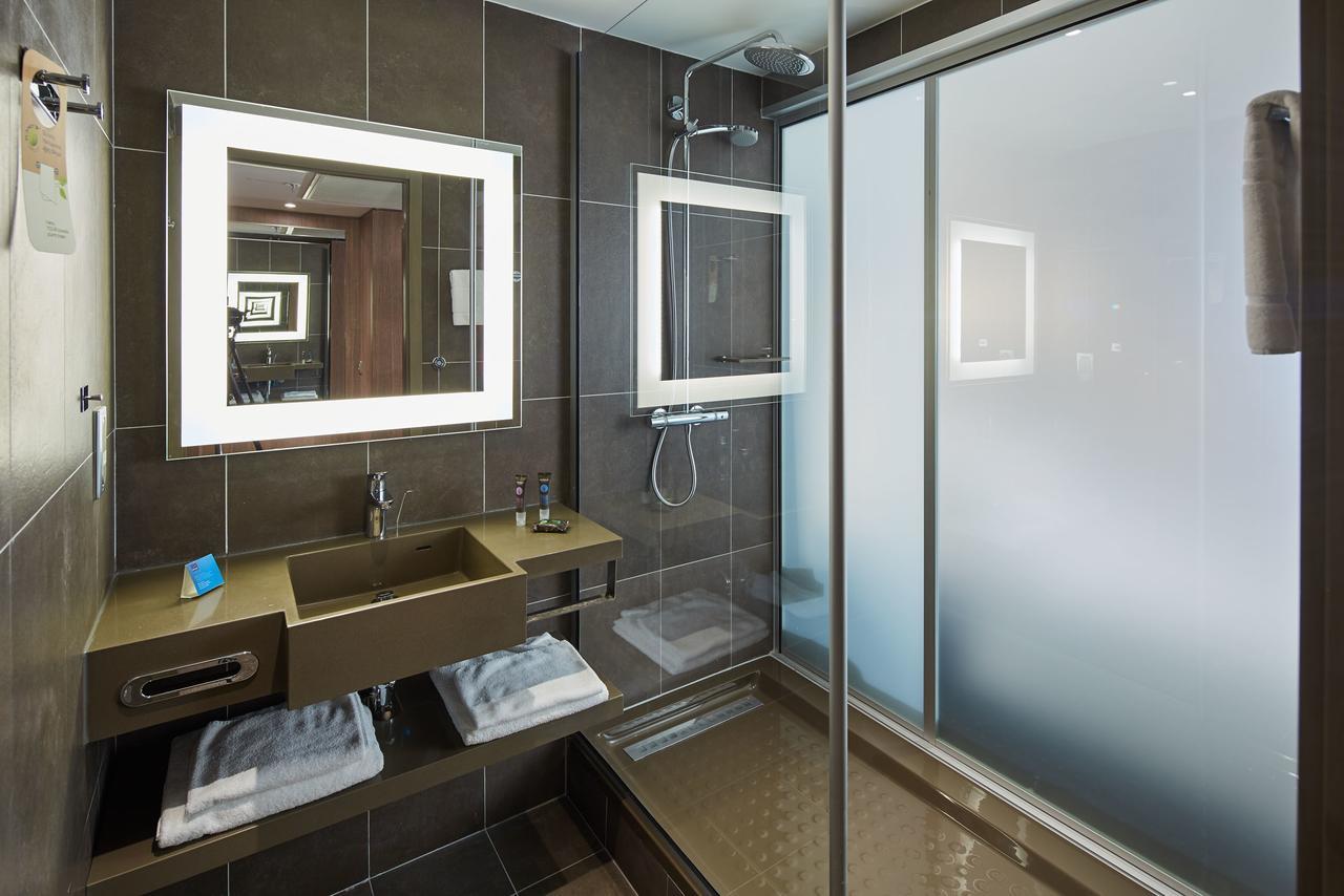 Novotel Hotel 5*