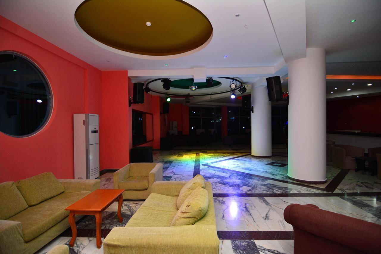 Hotel Ananas 4*