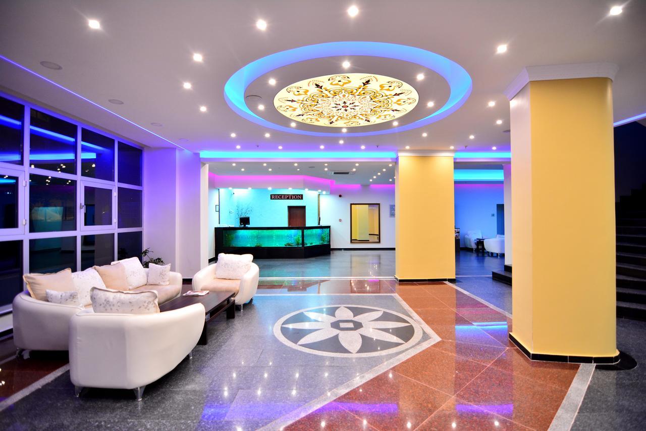 Ananas Hotel 4*