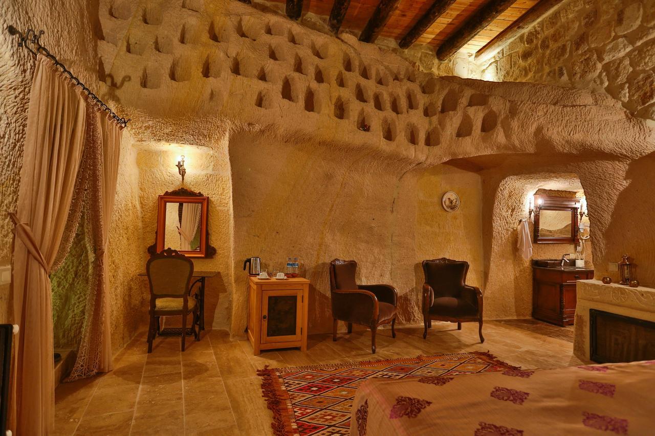 Acropolis Cave Hotel