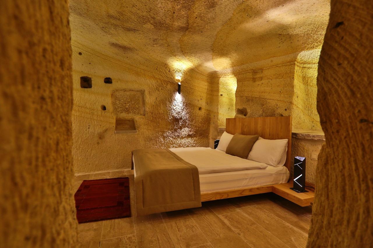 Hotel Acropolis Cave