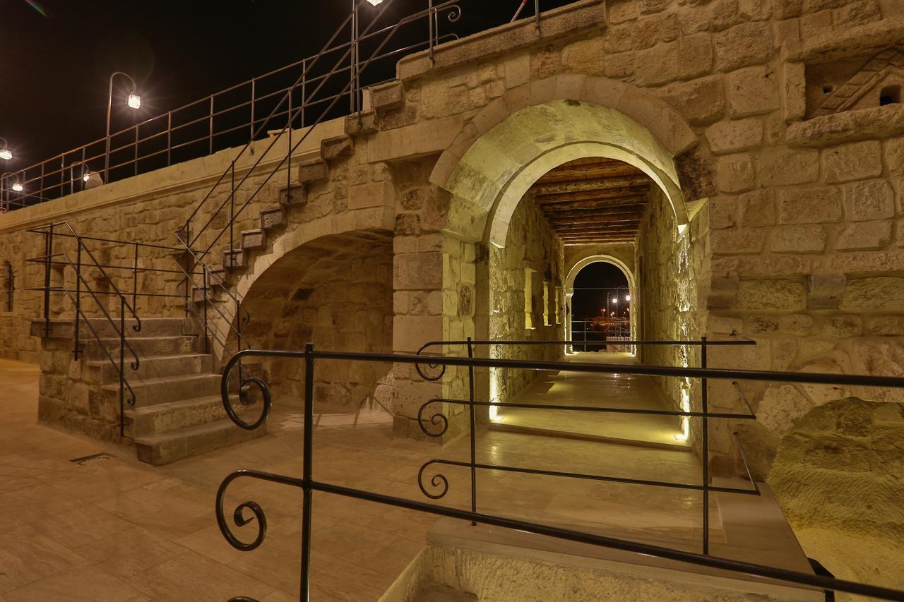 Acropolis Cave Hotel 4*