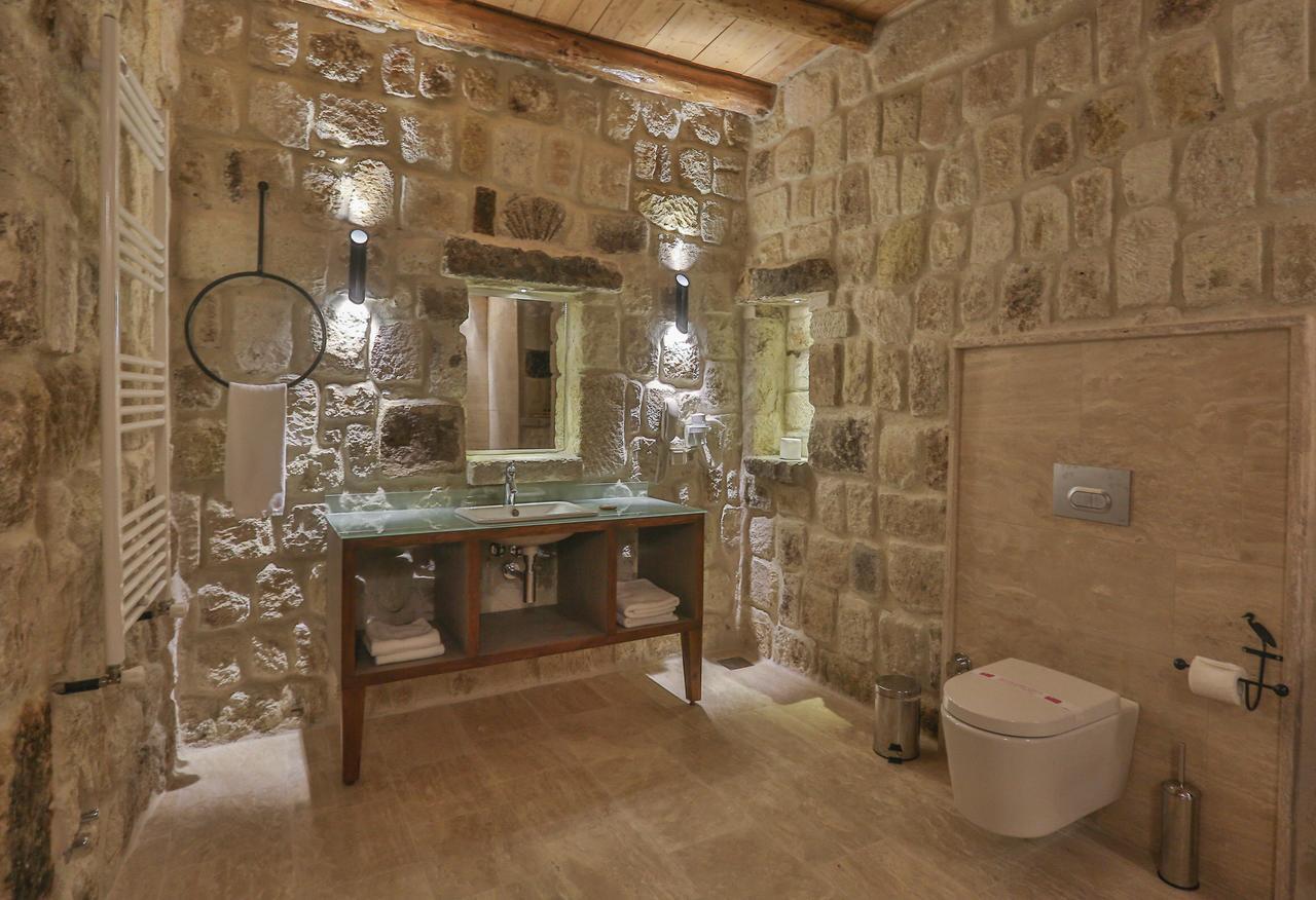 Acropolis Cave Hotel 4*