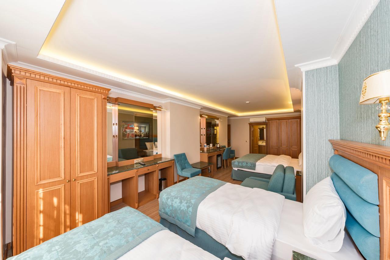 Magnaura House Hotel