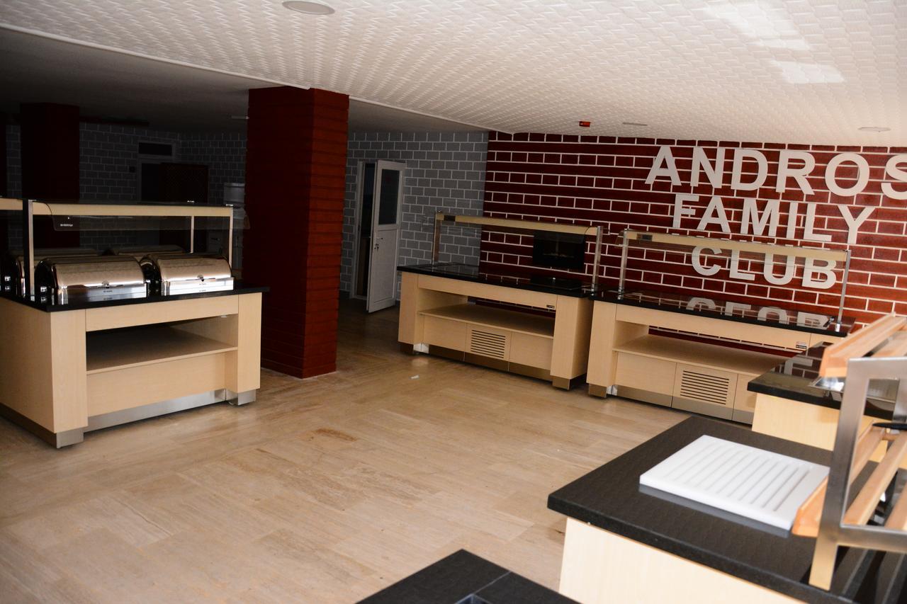 Andros Family Club Aparthotel 3*