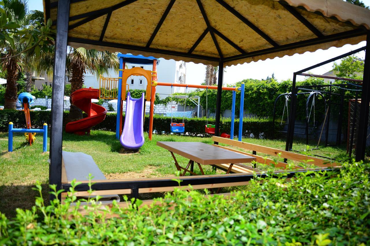 Andros Family Club 3* Side