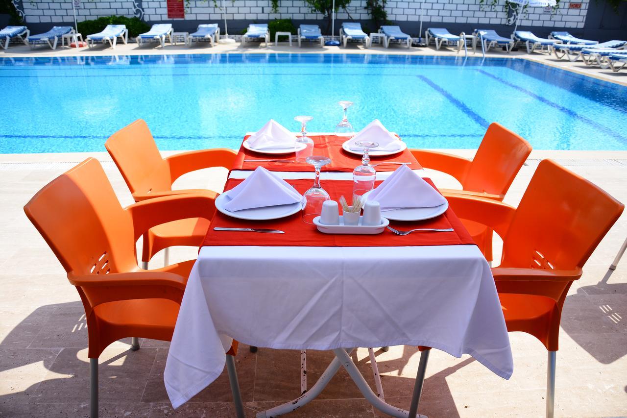 Aparthotel Andros Family Club Side
