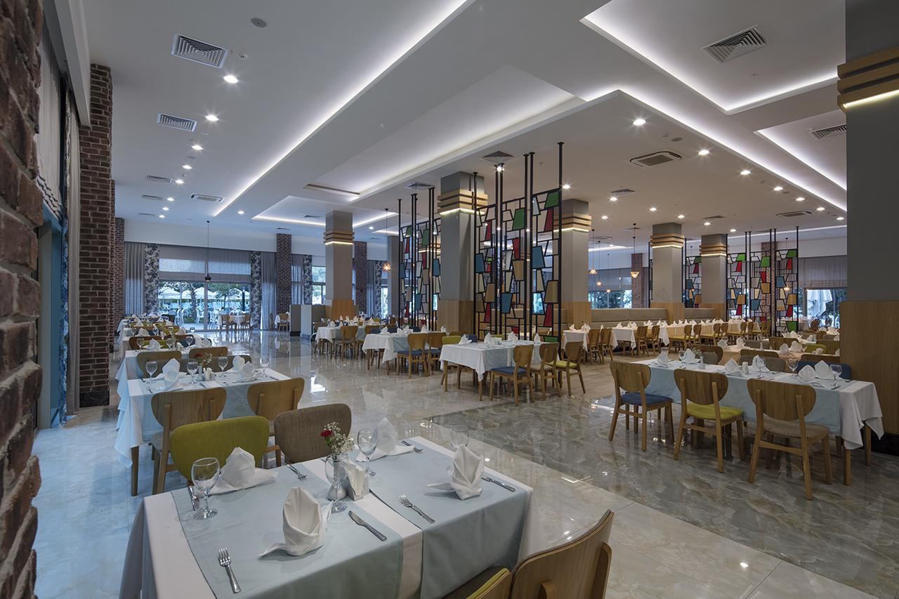 Dosinia Luxury Hotel