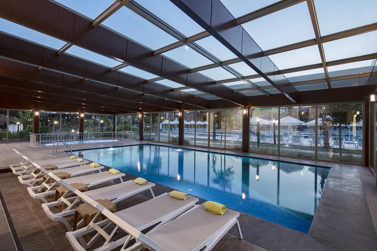 Dosinia Luxury Hotel