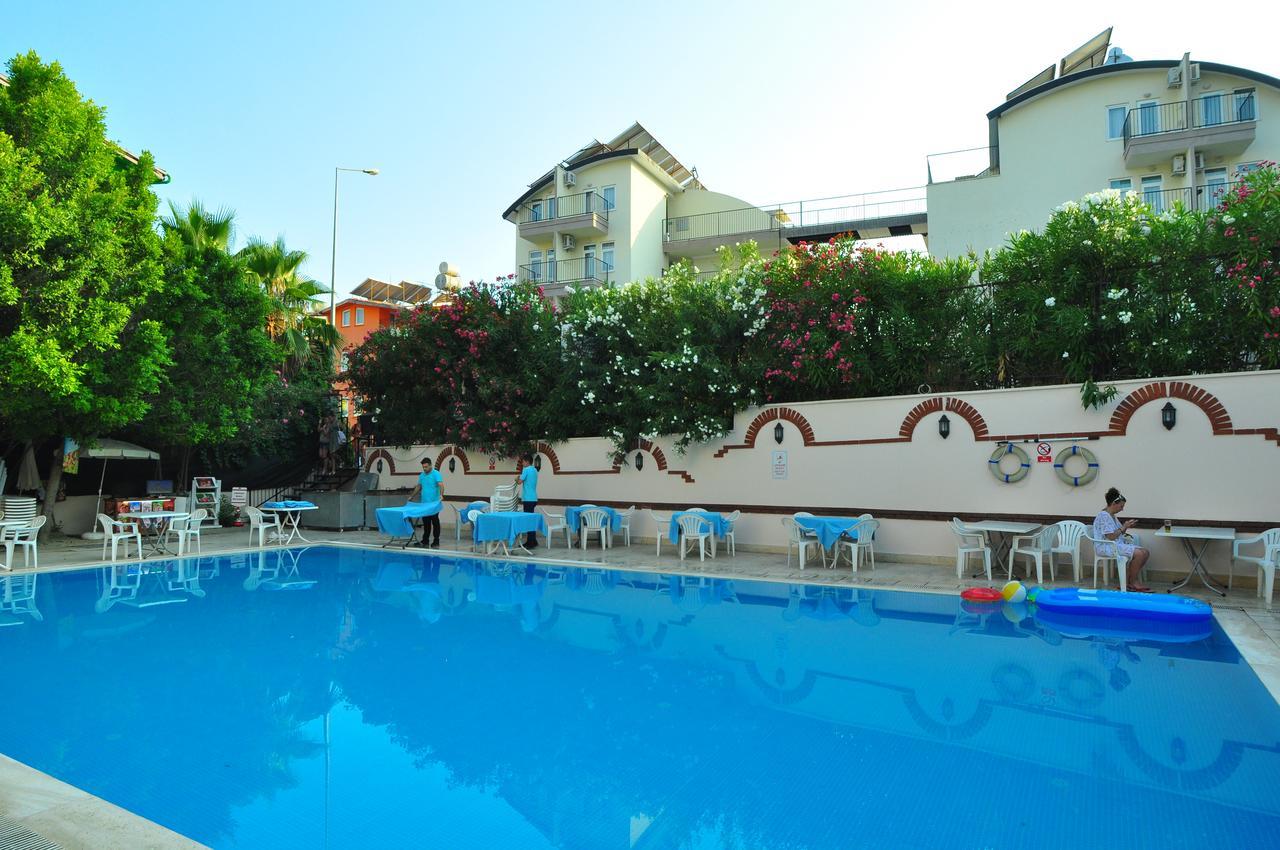 Hotel Dynasty 3*