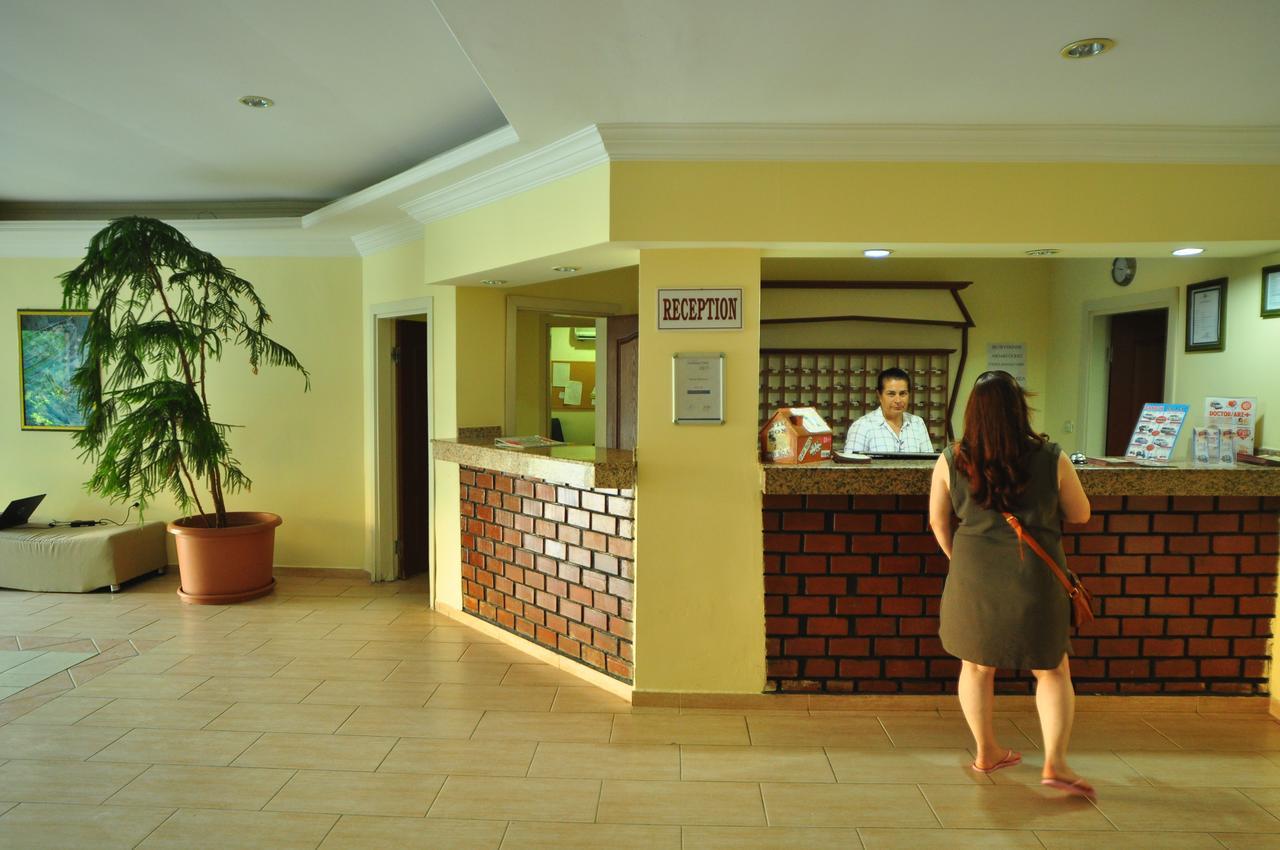 Hotel Dynasty