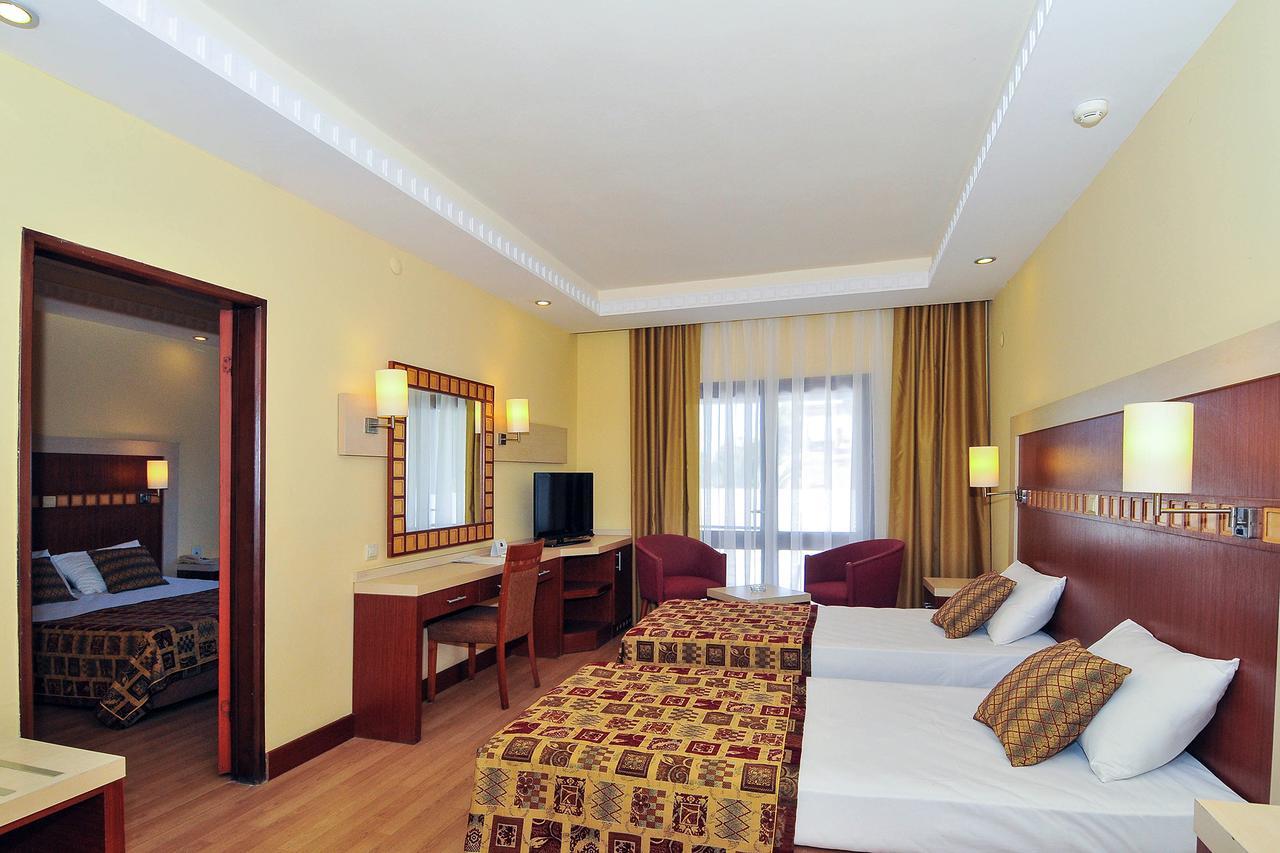 Resort Green Beach Resort