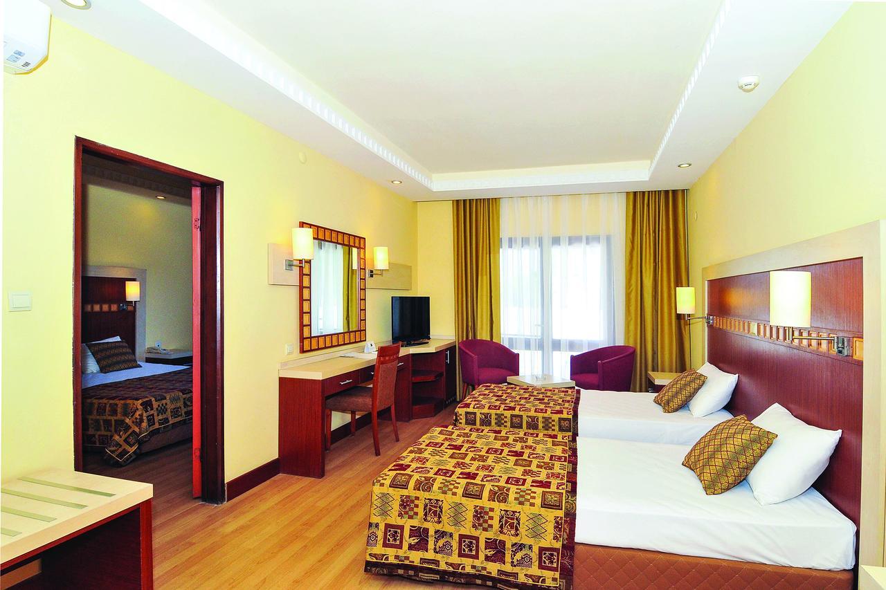 Green Beach Resort 5*