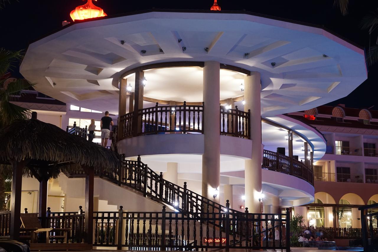 Well Palace Hotel