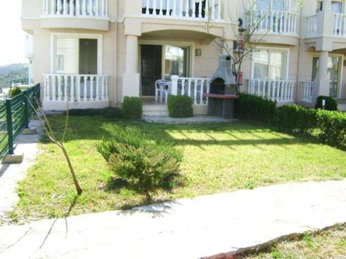 Flamingo Country Club Apartment Complex