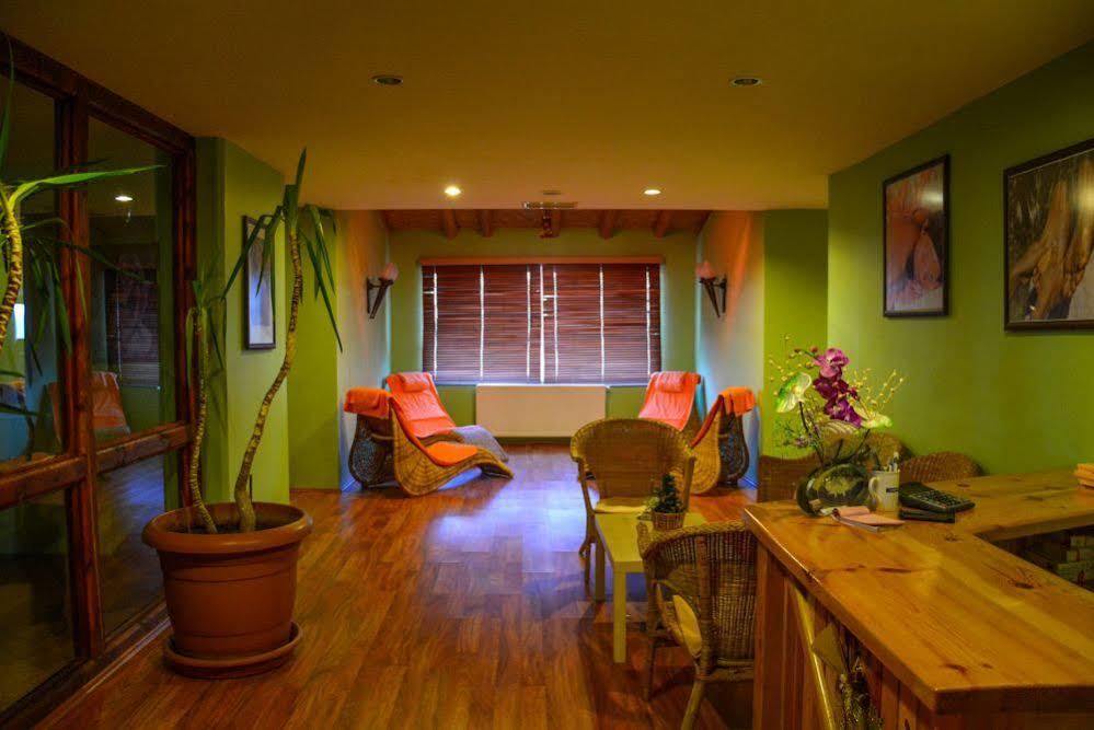 Grand Kartal 3*