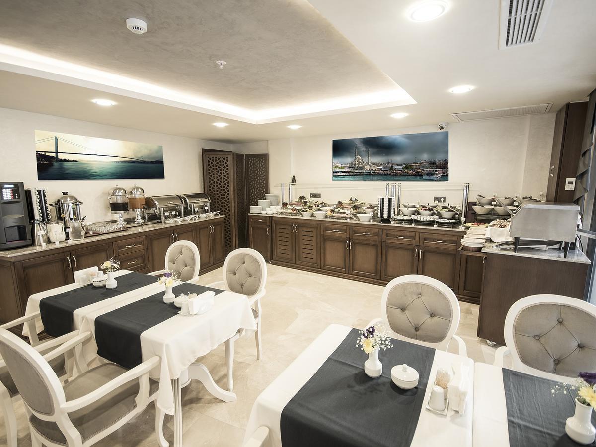 Hotel Antusa Palace &