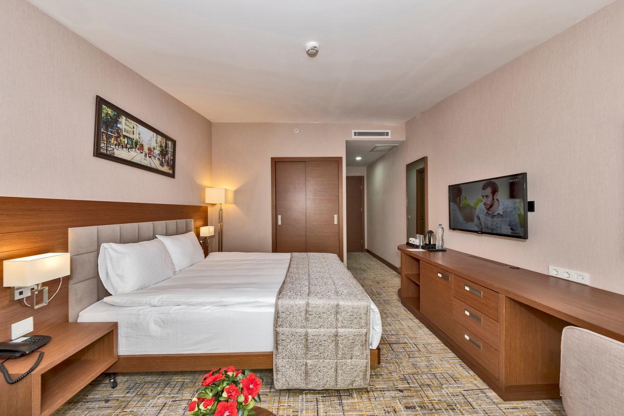 Land Park 4* Istanbul