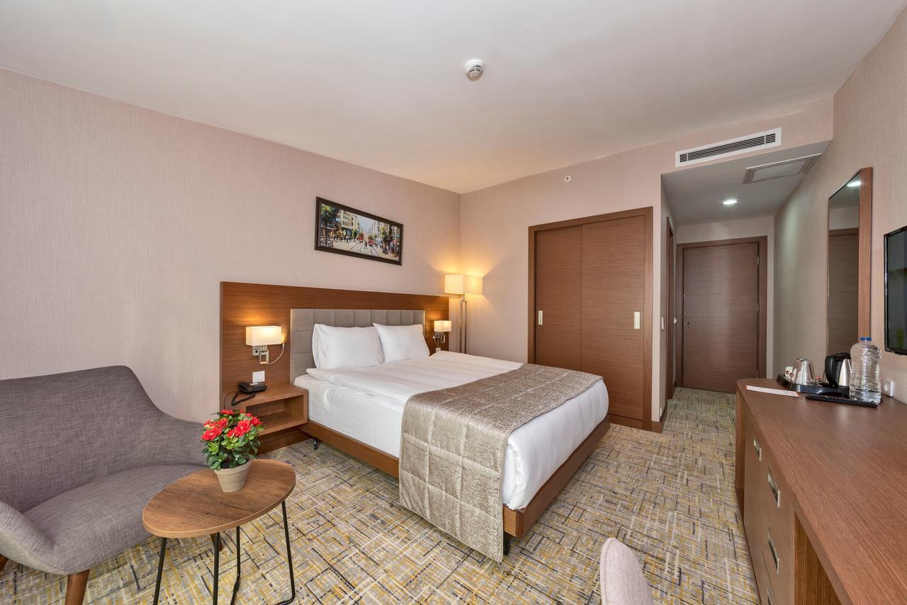 Hotel Land Park 4*