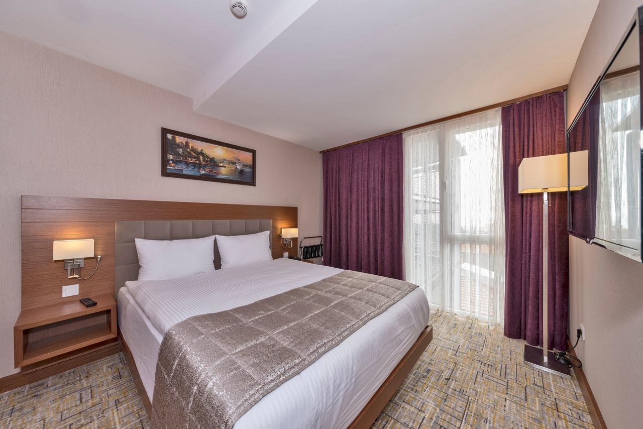 Land Park 4*