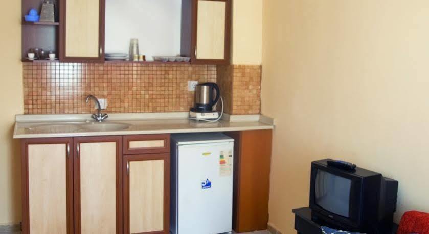 Mediterranean Garden Apartment