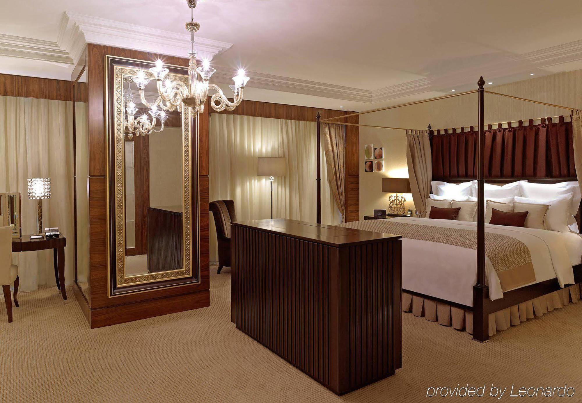 Jw Marriott Hotel 5*