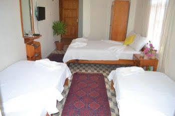River Hotel 3*