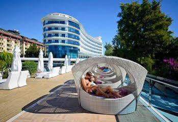 Q Premium Hotel