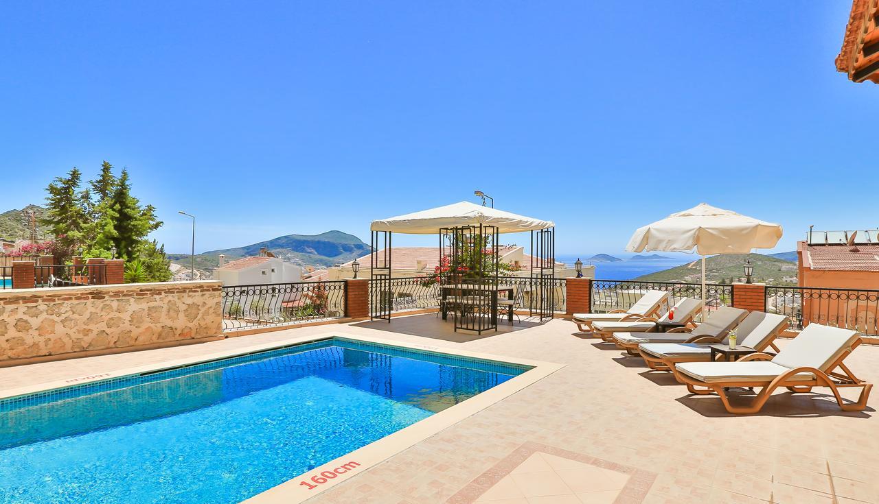 Samira & Aparts & Kalkan