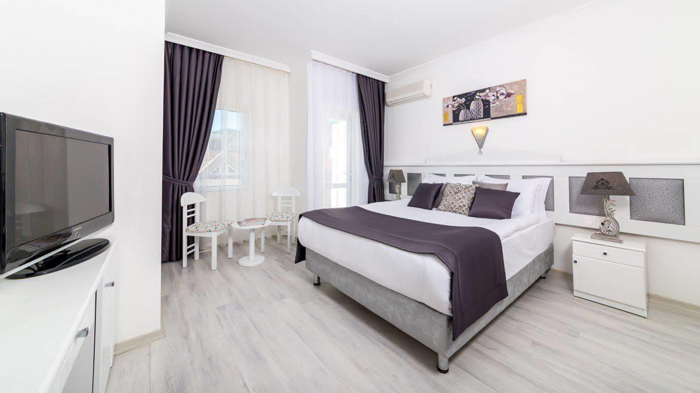 Seray Marmaris