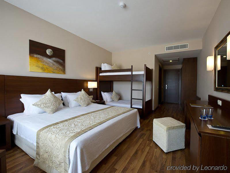 Hotel Roma & (adults Only) 5*