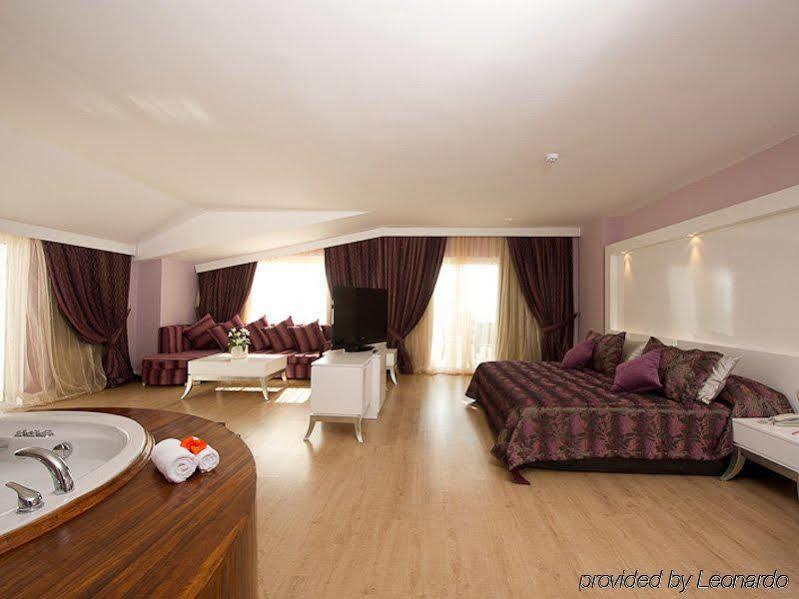 Roma & (adults Only) 5* Side