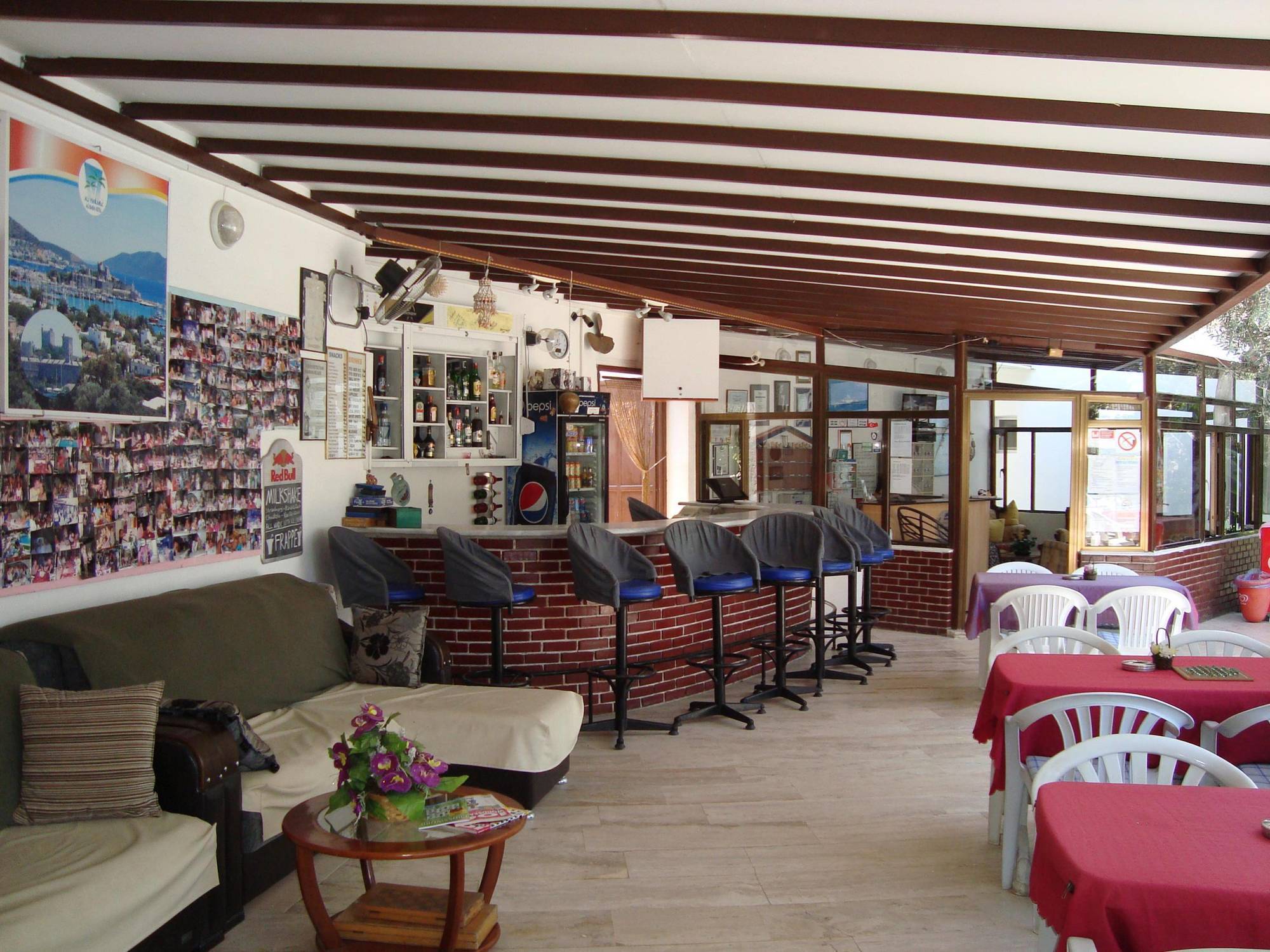 Ali Baba Hotel 2*