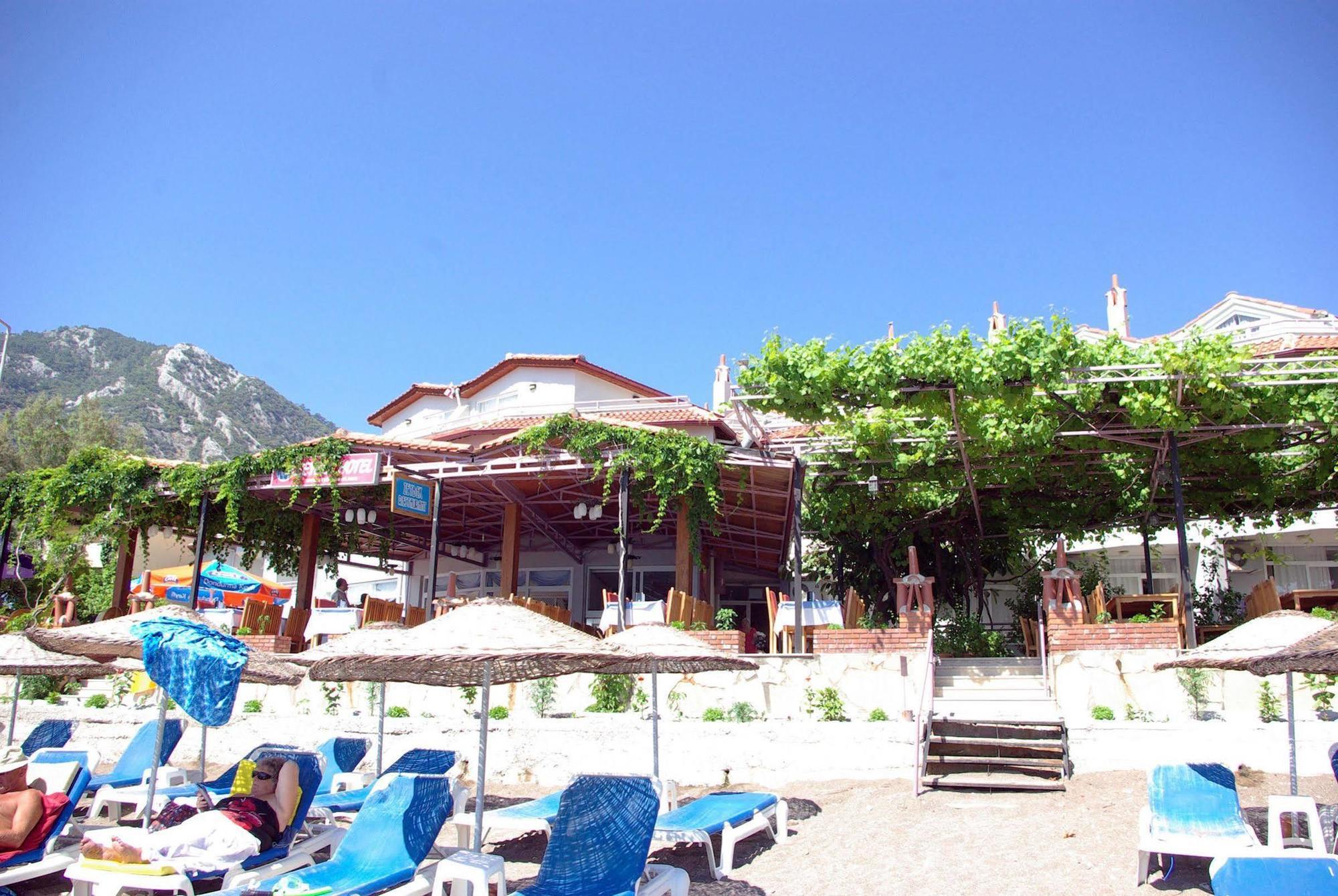 Zeybek Hotel 2*